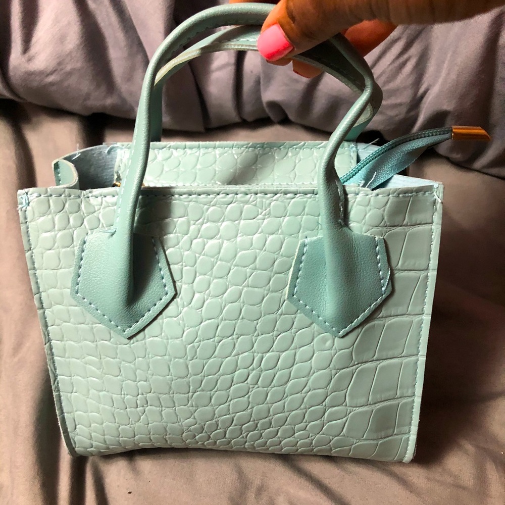 Women’s causal mini bag
